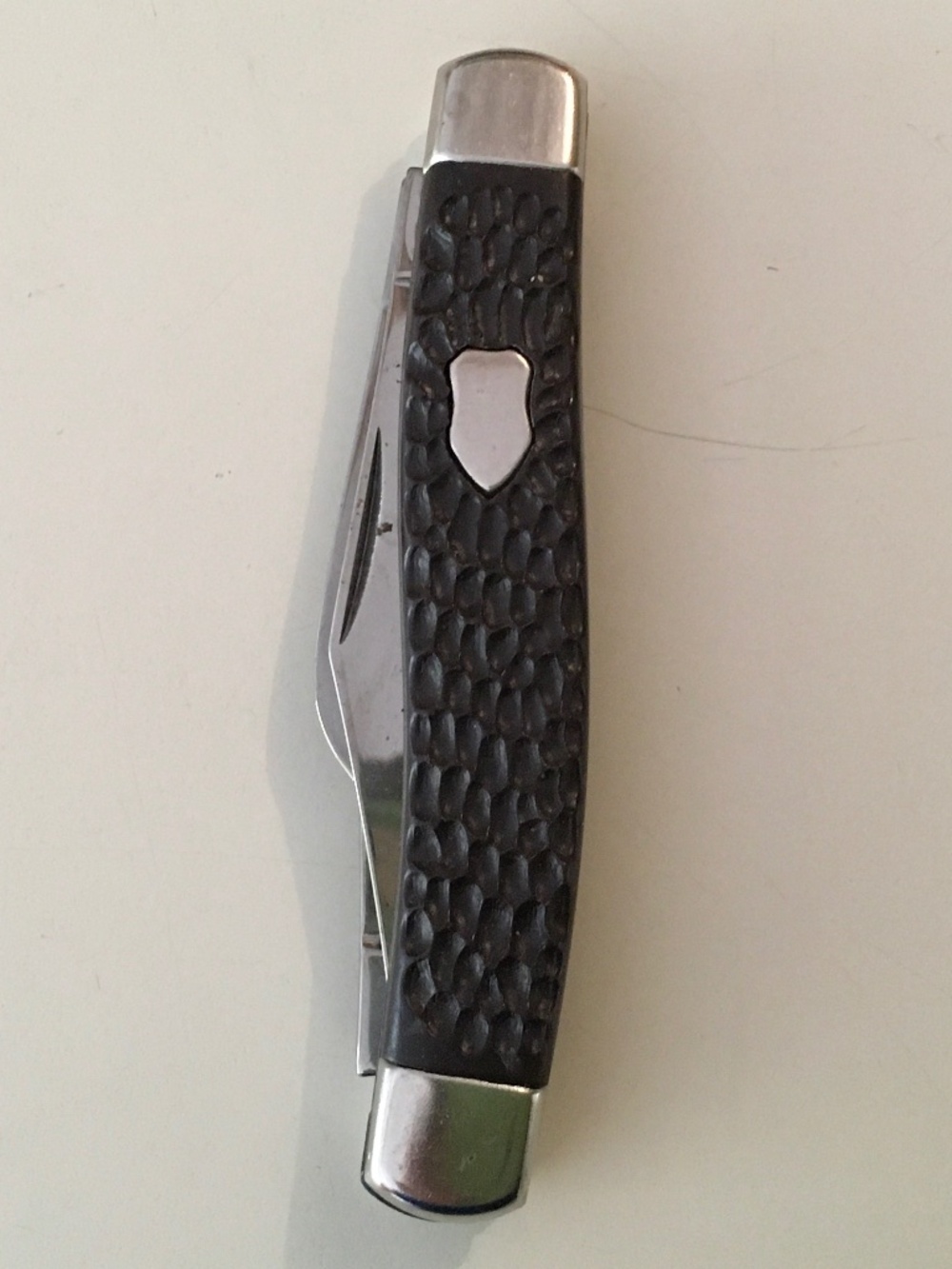 Vintage Imperial Ireland brown and metal 3-blade pocketknife